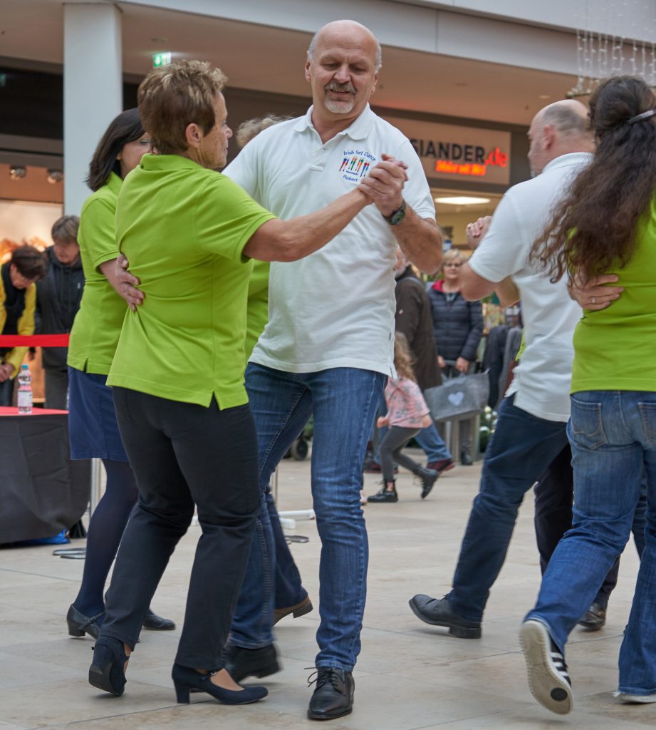Impressionen vom Stadtquartier: Auftritt am 23.11.2019 11 SetDance_Auftritt_23-11-2019_ DSC03495