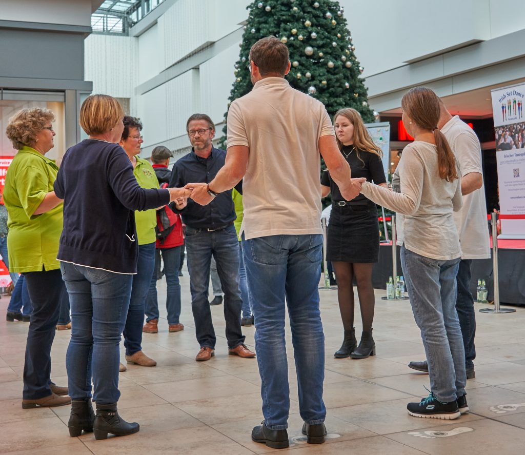 Impressionen vom Stadtquartier: Auftritt am 23.11.2019 12 SetDance_Auftritt_23-11-2019_ DSC03581